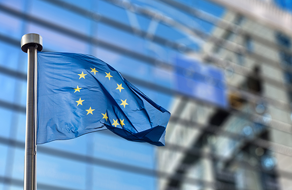 Webinar card - GettyImages-506815322